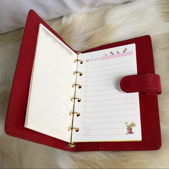 Authentic LV Red Vernis PM Agenda - Picture 5 of 8